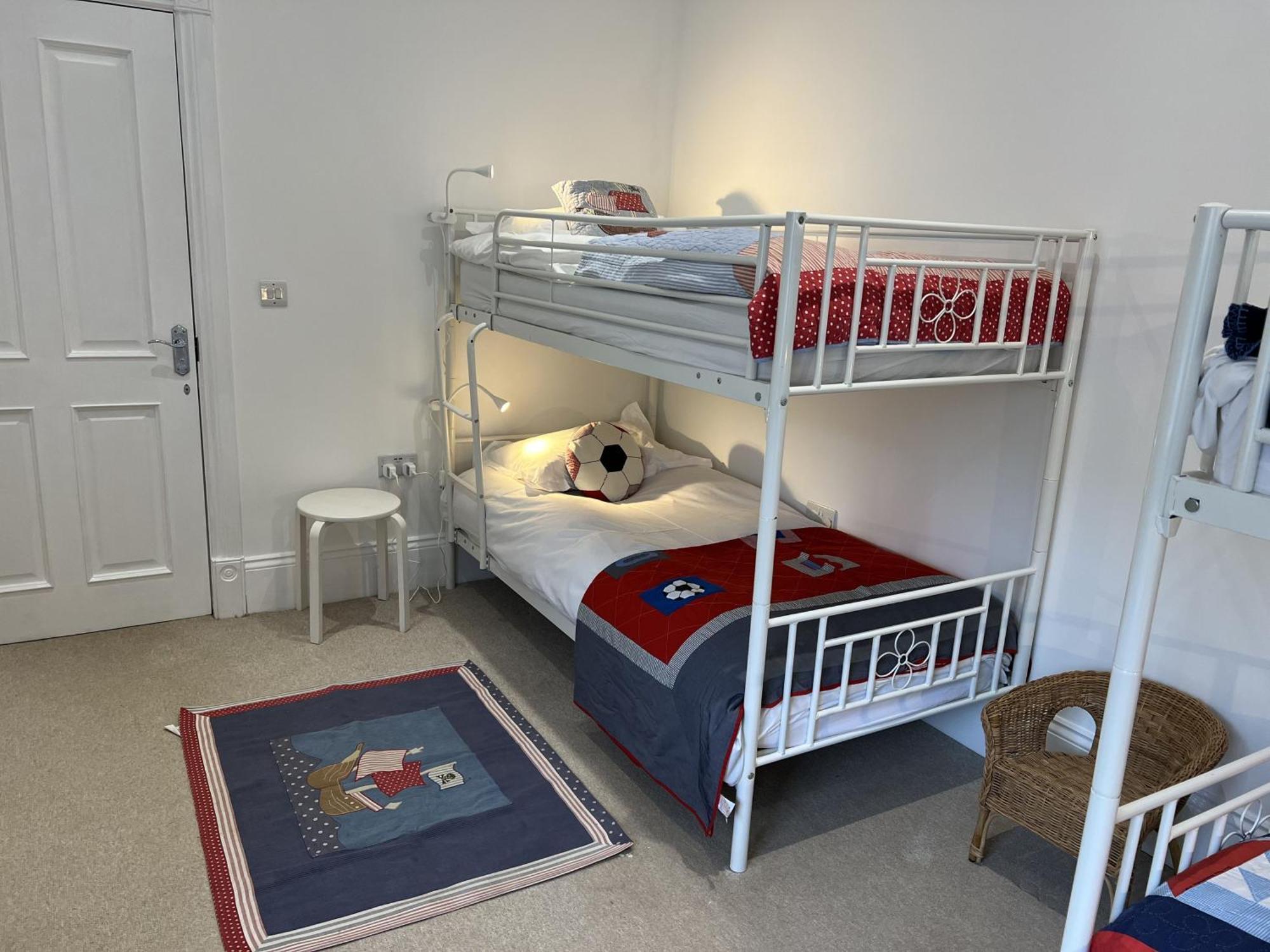 Alexander House 18 - East Wing - Self Catering Villa Охтерардър Екстериор снимка